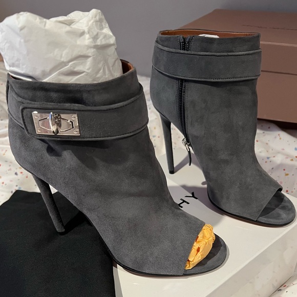 Givenchy gray suede shark-lock open toe bootie - Picture 3 of 3